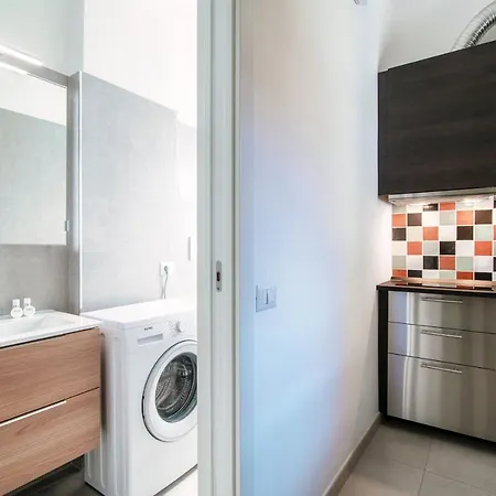 Altido Navigli Studio With Balcony Mediolan
